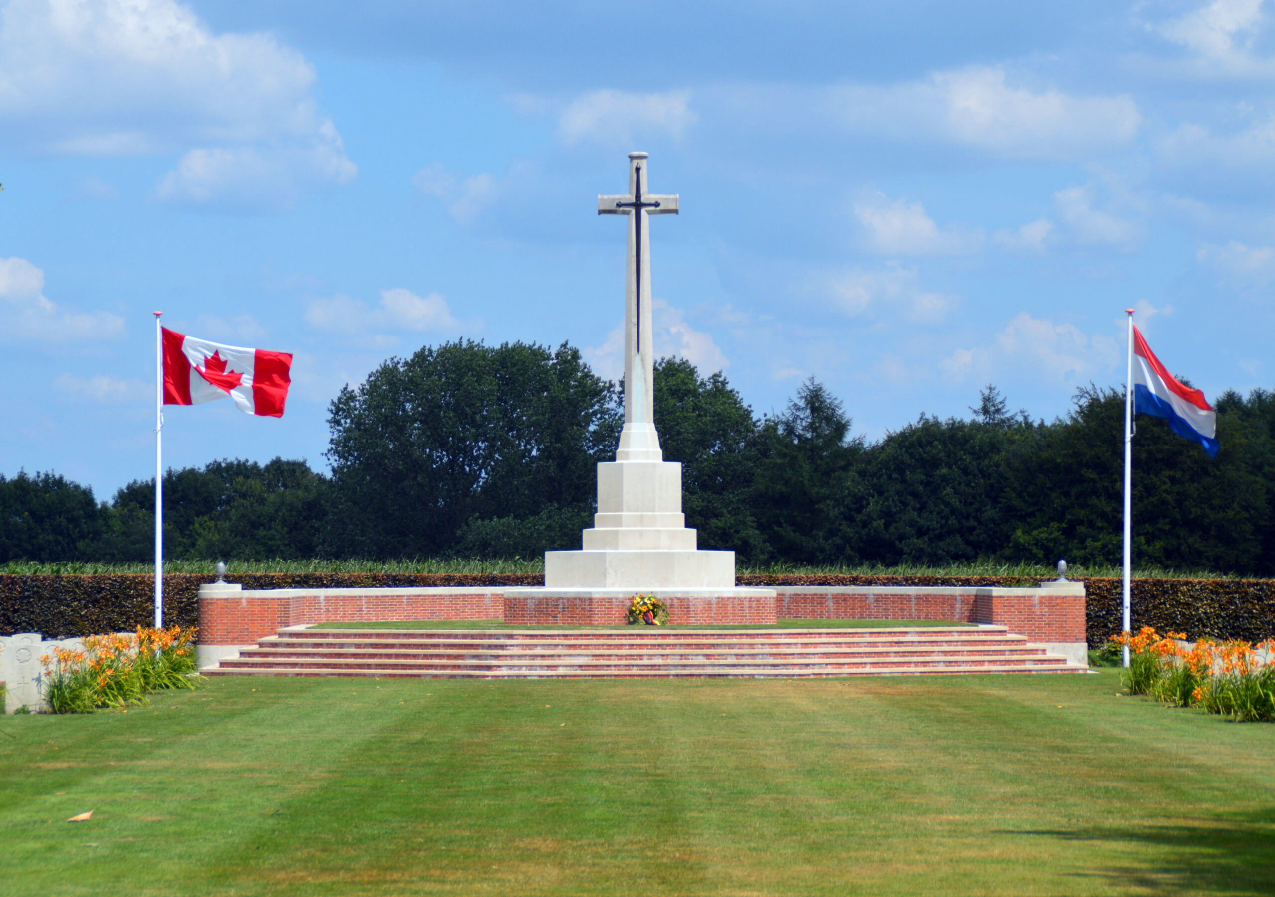 Groesbeek_Canadian_War_Cemetery_Cross_of_Sacrifice,_Netherlands Groesbeek_Canadian_War_Cemetery_Cross_of_Sacrifice,_Netherlands